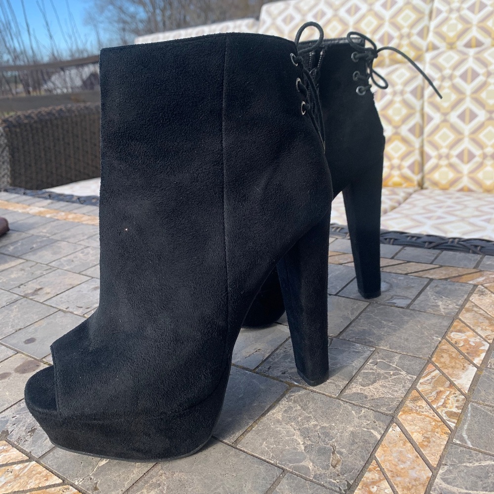 Women’s Peep Toe Platform Heels